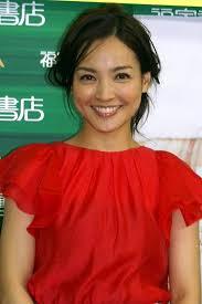 国仲涼子はハーフ?旦那の向井理と第2子出産で名前はりくと